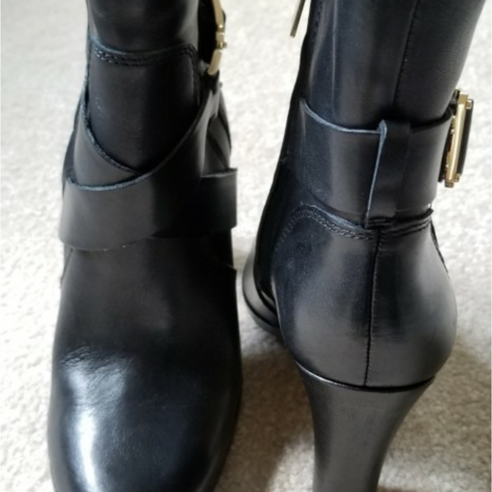 VINCE CAMUTO - Picture 3 of 9